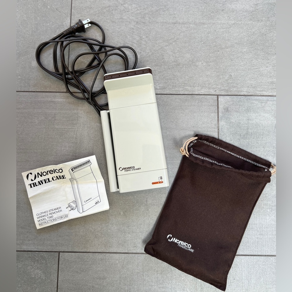Norelco Travel Garment Steamer - compact & easy to use. Trip or even dorm use! 😎